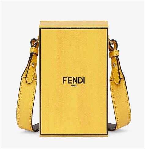 bolsas de piel Fendi